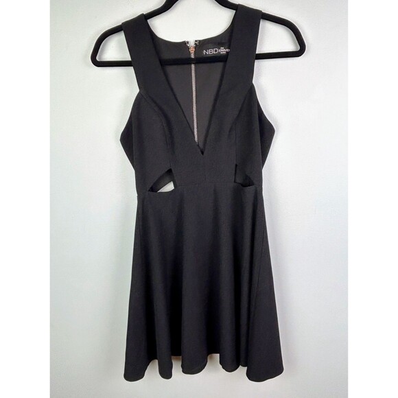 NBD x Naveen Twins REVOLVE Little Black Mini Dress Cutouts Zip Clubwear Party XS - Picture 2 of 10